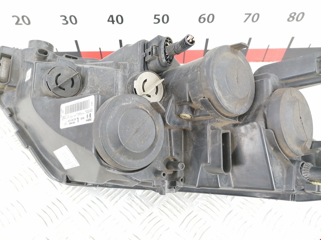 Фара левая SEAT Toledo 2012-2019