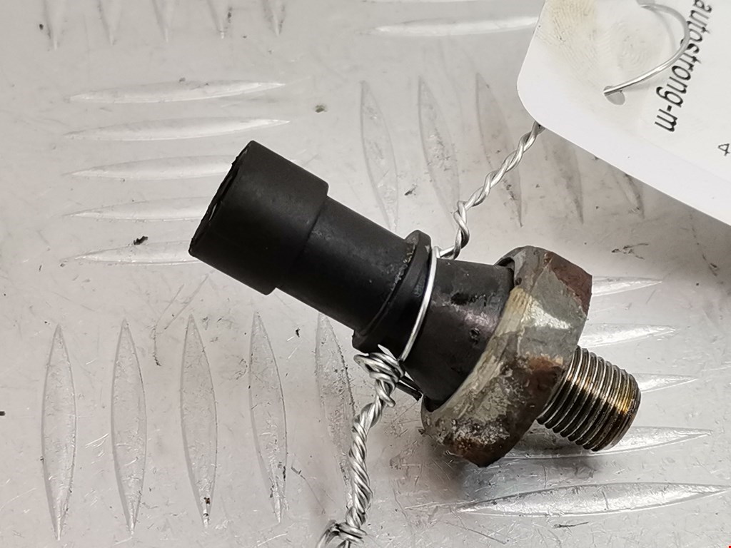 Датчик давления масла OPEL Zafira B 2005-2012