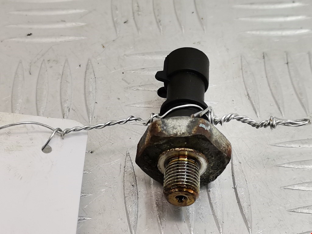 Датчик давления масла OPEL Zafira B 2005-2012