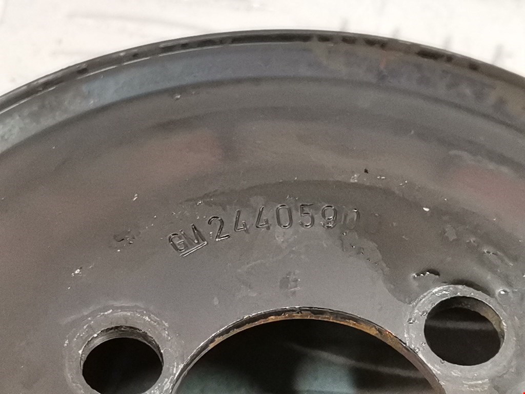 Шкив водяного насоса (помпы) OPEL Vectra Vectra C 2002-2008