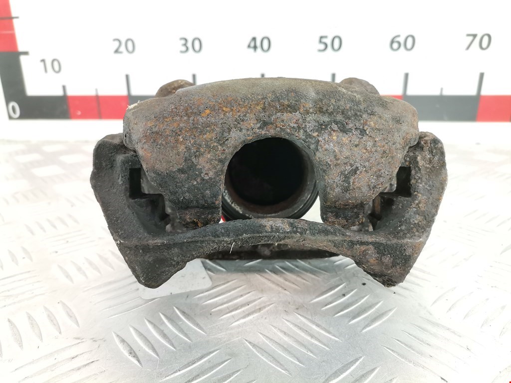 Суппорт передний правый MERCEDES-BENZ B-Class W246 2011-2018