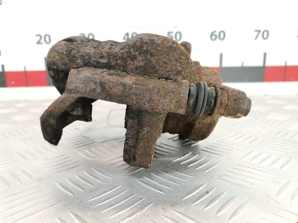 Суппорт передний правый MERCEDES-BENZ B-Class W246 2011-2018