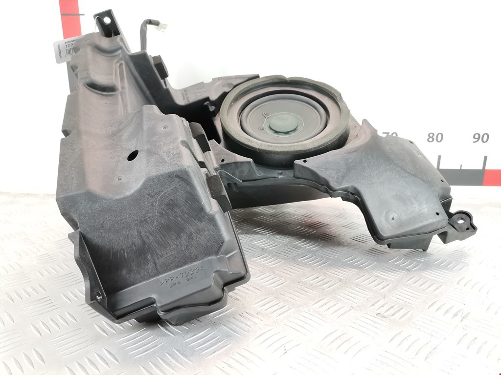 Сабвуфер LEXUS CT 2010-2018