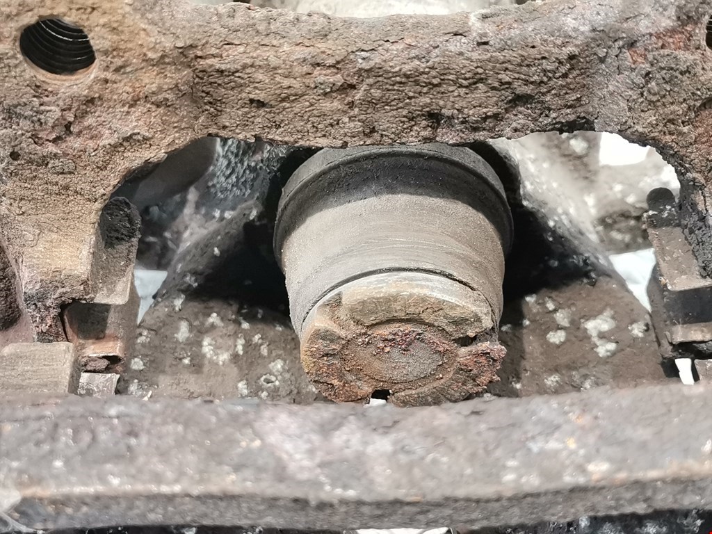 Суппорт задний правый MERCEDES-BENZ B-Class W246 2011-2018