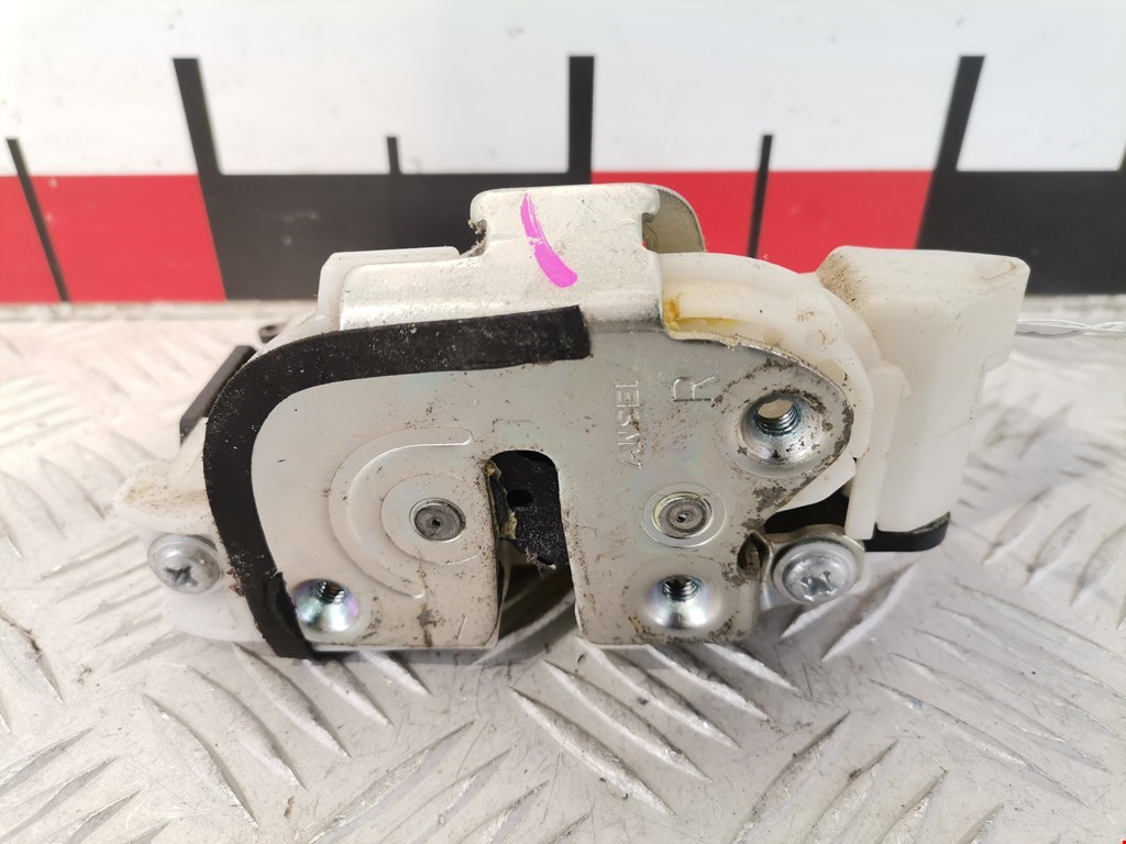 Замок двери задней правой MITSUBISHI L200 KB 2006-2015