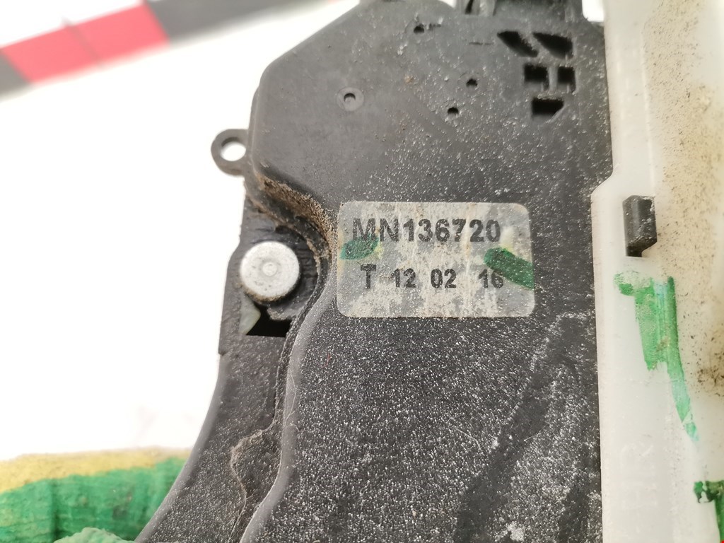 Замок двери задней правой MITSUBISHI L200 KB 2006-2015