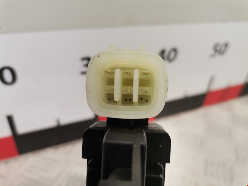 Стеклоподъемник задний левый MITSUBISHI L200 KB 2006-2015