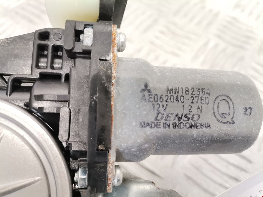 Стеклоподъемник задний левый MITSUBISHI L200 KB 2006-2015