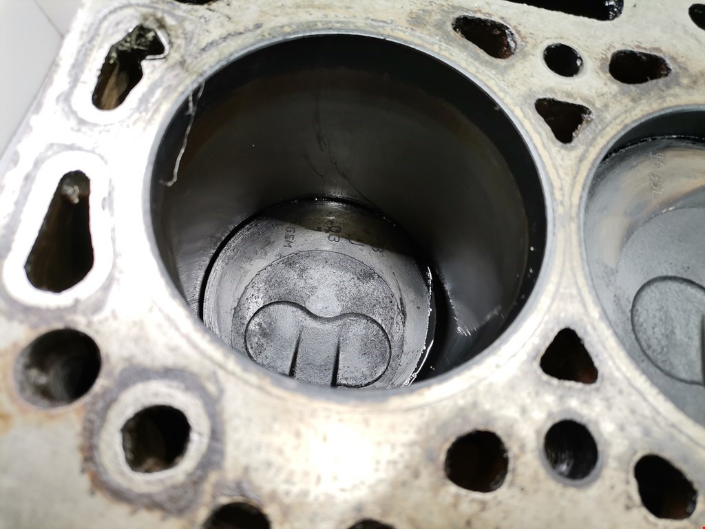 Блок цилиндров RENAULT Espace 1997-2003