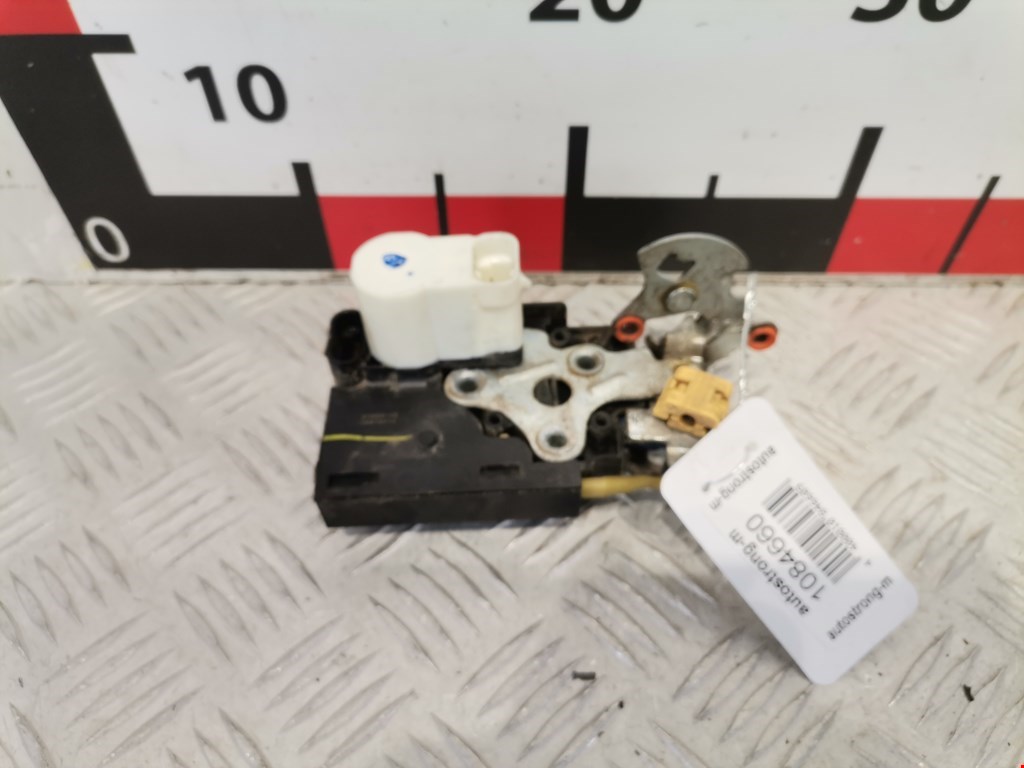 Замок двери передней правой Chevrolet TrailBlazer 1 (2001-2009)