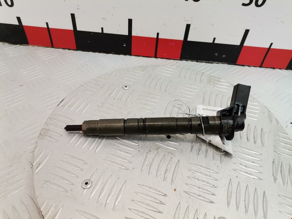 Форсунка дизельная электрическая VOLKSWAGEN Passat B6 2005-2011