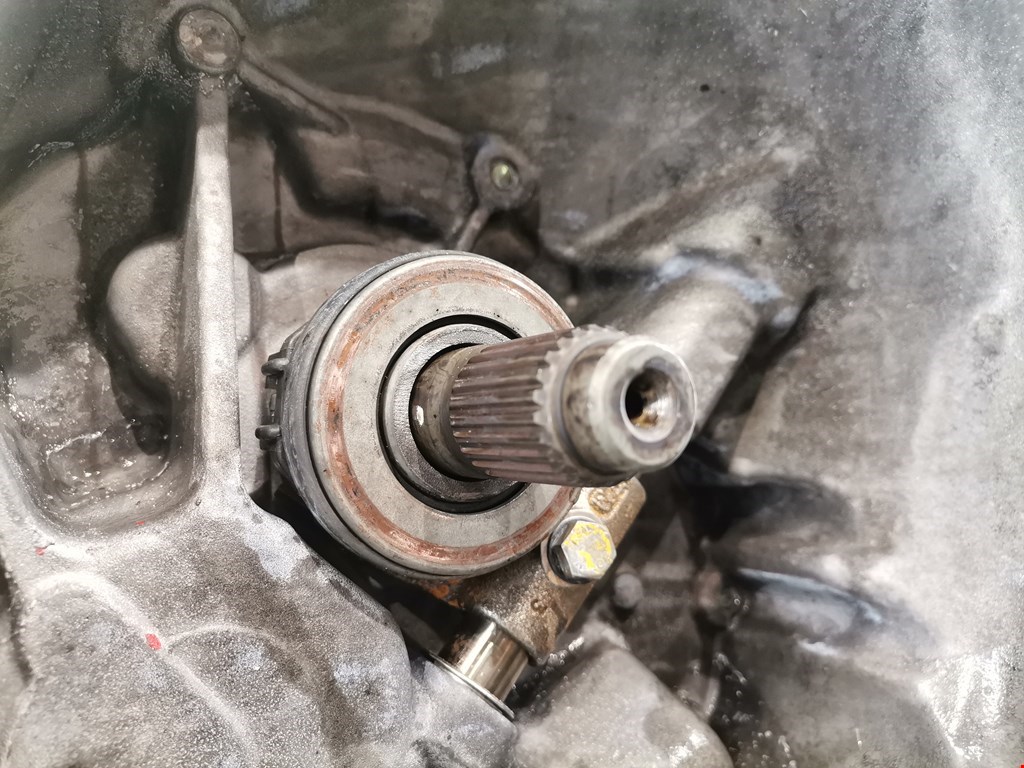 МКПП (Механическая коробка переключения передач) MG ZR 2001-2005