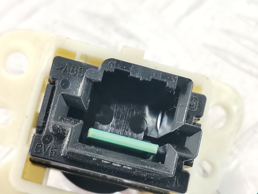 Кнопка аварийной сигнализации (аварийки) MITSUBISHI L200 KB 2006-2015