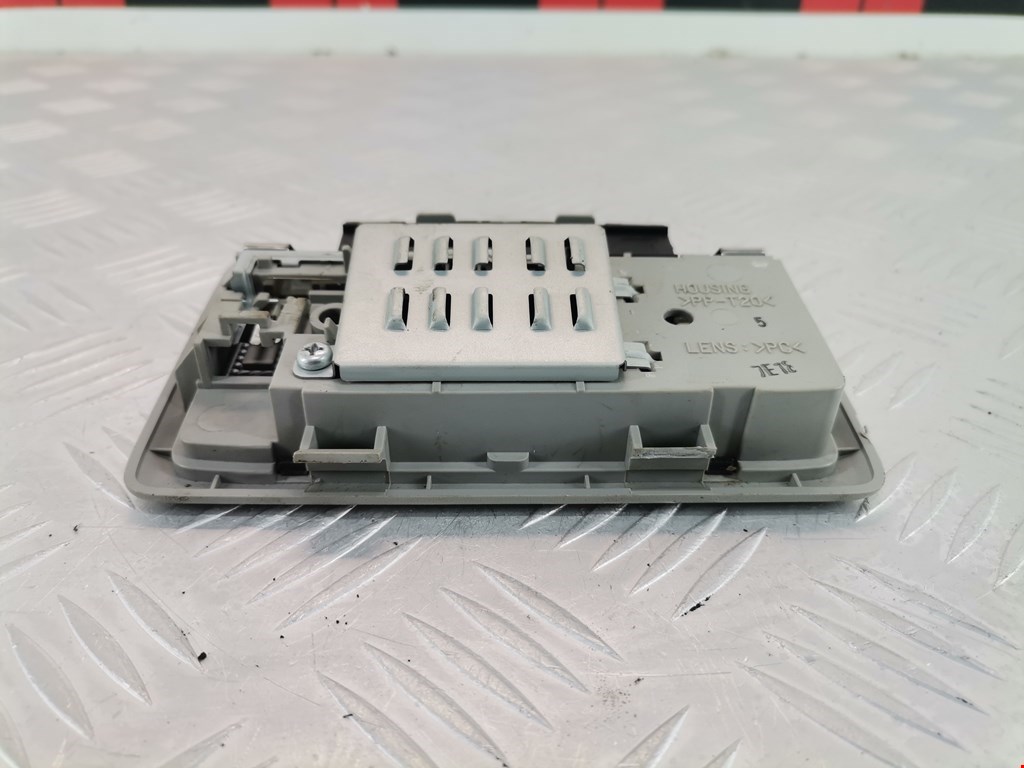 Плафон салонный (салона фонарь) SUZUKI Grand Vitara 2005-2015