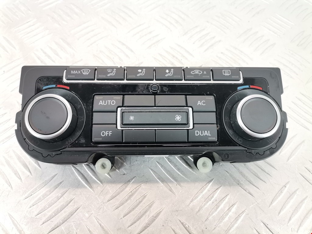 Блок управления климат-контроля Volkswagen Tiguan 1 (2007-2016)