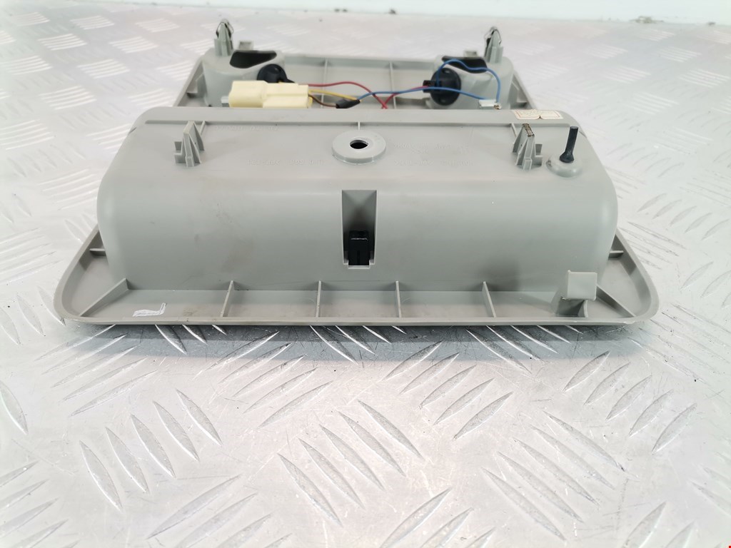 Плафон салонный (салона фонарь) SUZUKI Grand Vitara 2005-2015