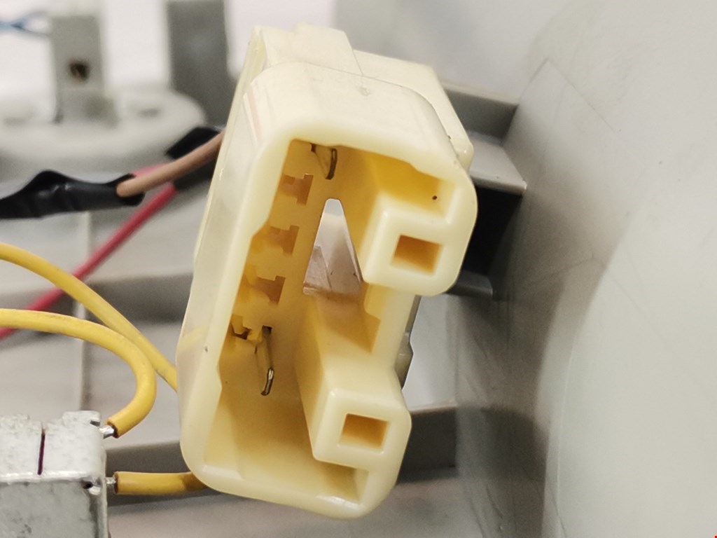 Плафон салонный (салона фонарь) SUZUKI Grand Vitara 2005-2015