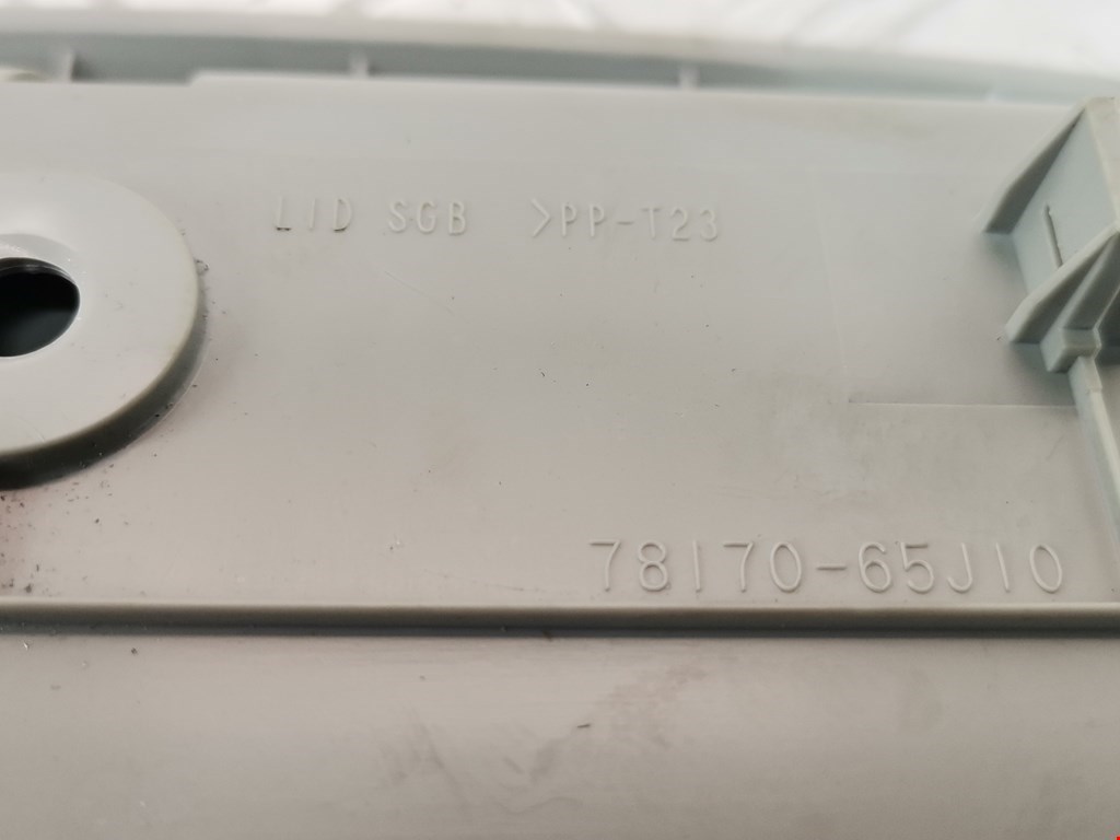 Плафон салонный (салона фонарь) SUZUKI Grand Vitara 2005-2015