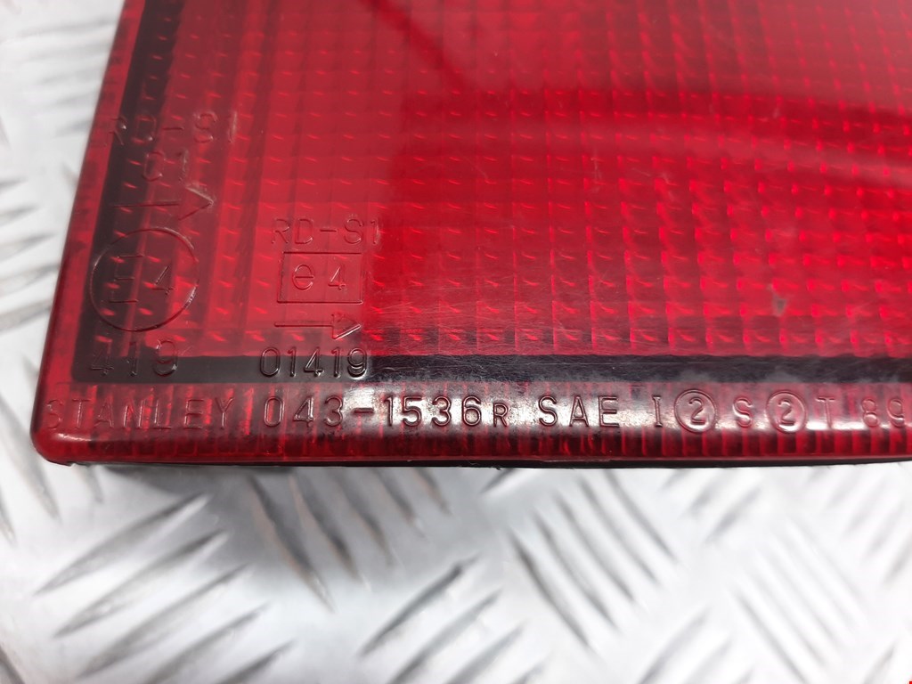 Фонарь задний правый MITSUBISHI Space Wagon N3,N4 1991-1998