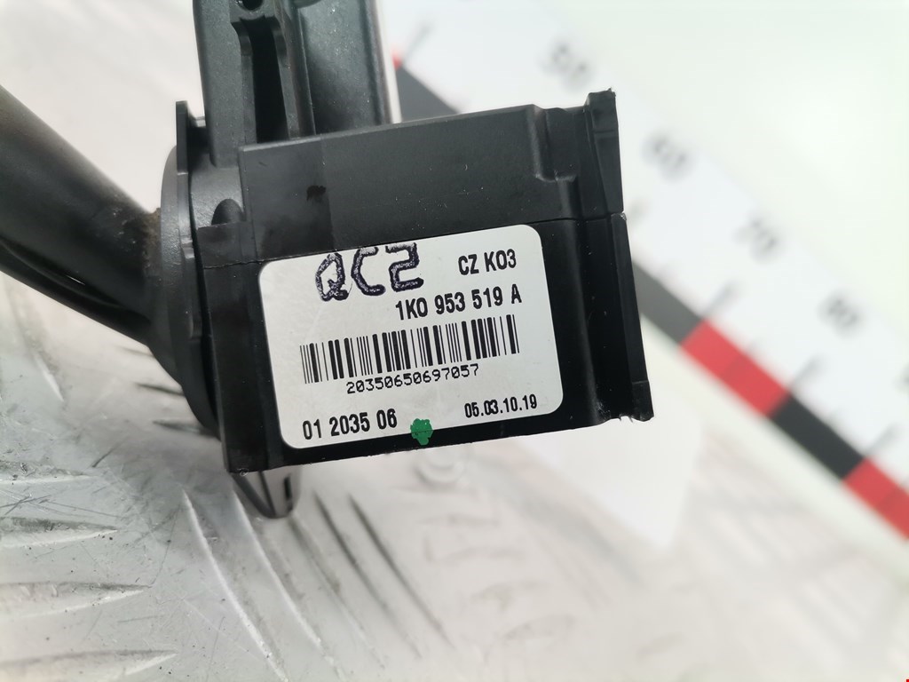 Переключатель стеклоочистителя VOLKSWAGEN Golf V 2003-2009