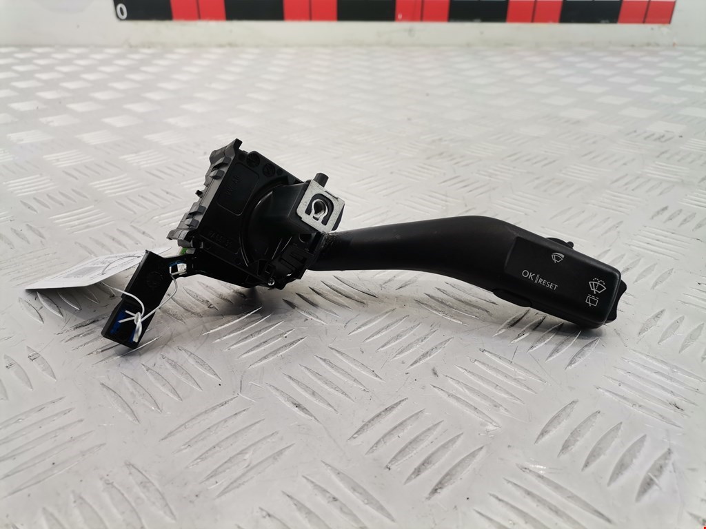 Переключатель стеклоочистителя VOLKSWAGEN Golf V 2003-2009