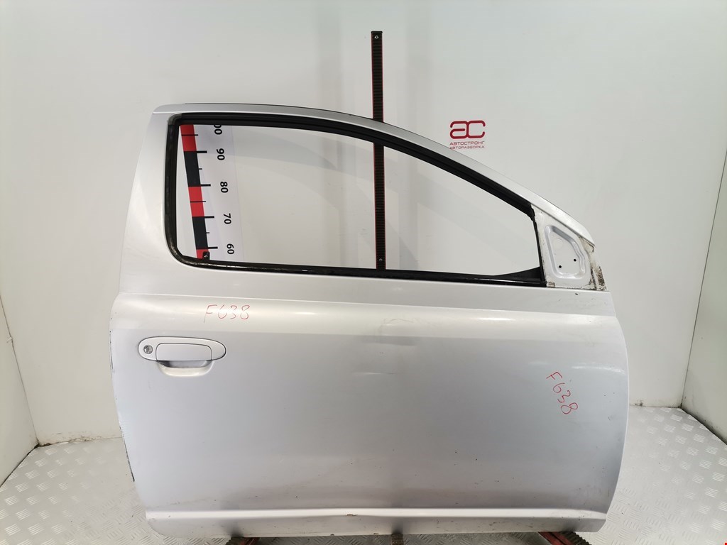 Дверь передняя правая TOYOTA Yaris 1999-2005