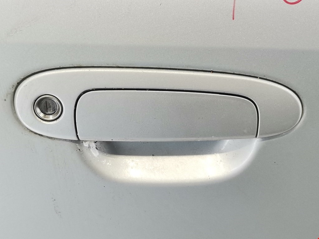 Дверь передняя правая TOYOTA Yaris 1999-2005