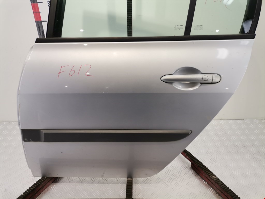 Дверь задняя левая RENAULT Megane II 2002-2009
