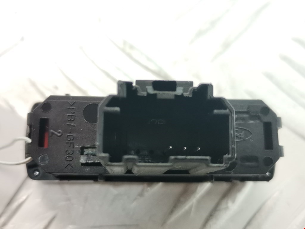 Кнопка аварийной сигнализации (аварийки) FORD Mondeo IV 2007-2015