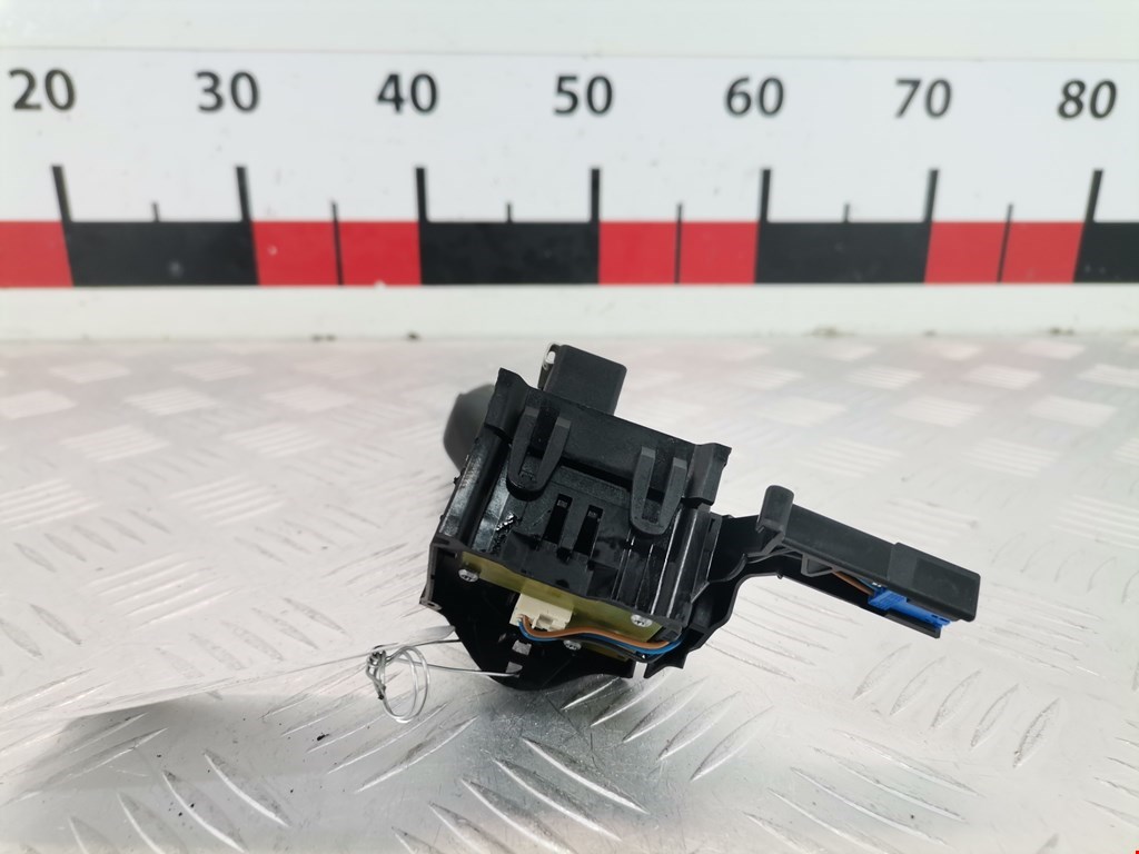 Переключатель стеклоочистителя VOLKSWAGEN Golf V 2003-2009