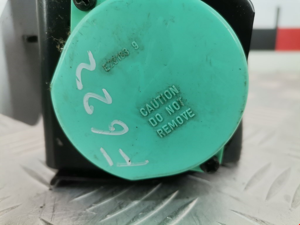 Ремень безопасности передний левый CHRYSLER Voyager III GS 1995-2000