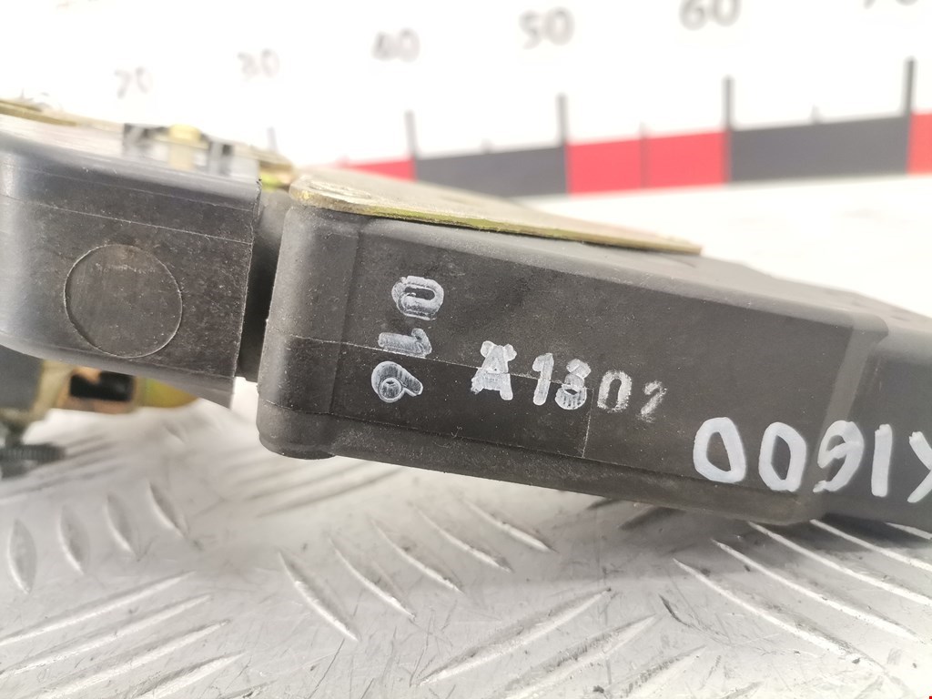 Замок двери передней правой MITSUBISHI Carisma 1995-1999