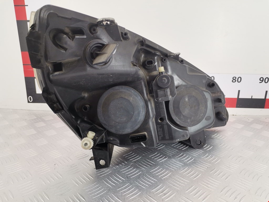 Фара левая RENAULT Scenic II 2003-2010