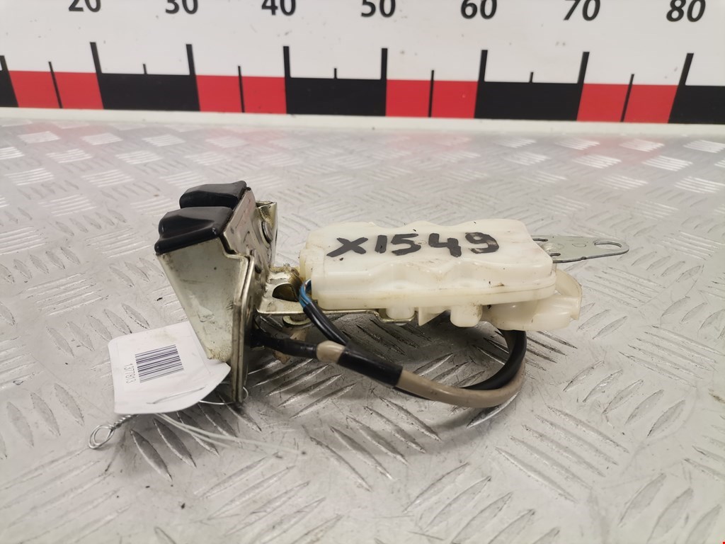 Замок багажника (крышки двери) DAIHATSU Sirion M3 2005-2015