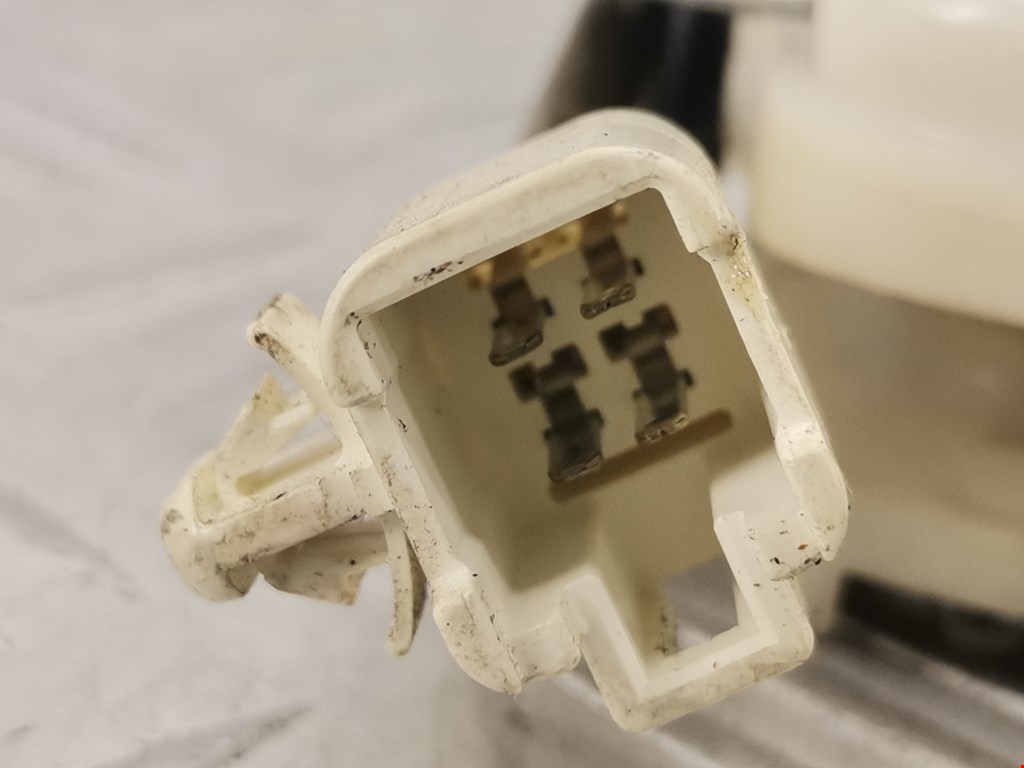 Замок багажника (крышки двери) DAIHATSU Sirion M3 2005-2015