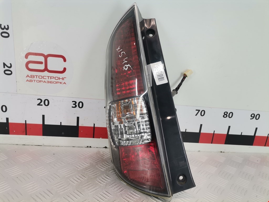 Фонарь задний левый DAIHATSU Sirion M3 2005-2015