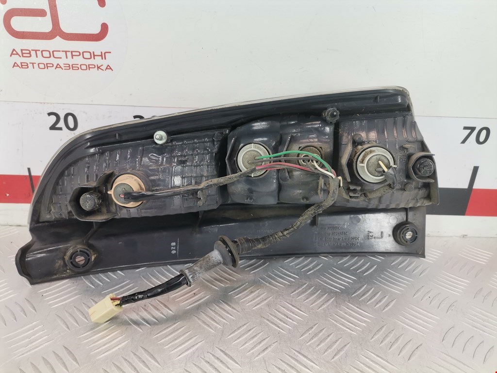 Фонарь задний левый DAIHATSU Sirion M3 2005-2015