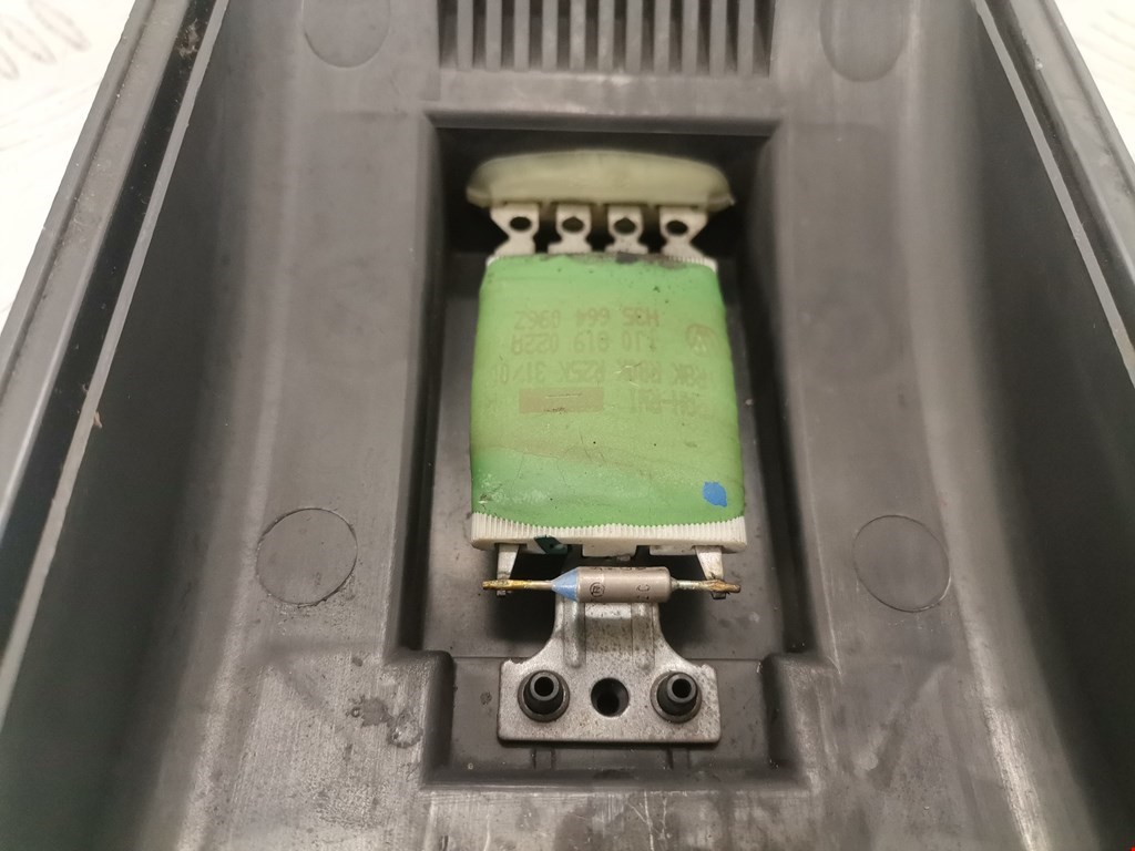 Резистор отопителя (сопротивление печки) SEAT Toledo 1998-2004