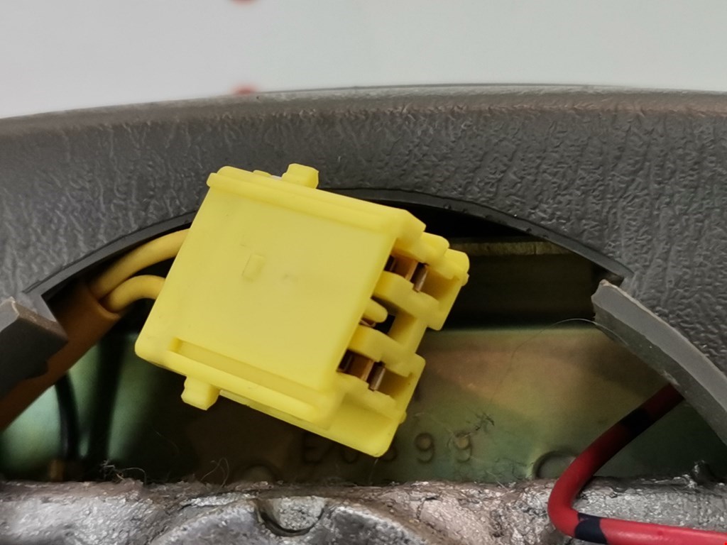 Подушка безопасности в рулевое колесо SUZUKI Grand Vitara 1997-2006