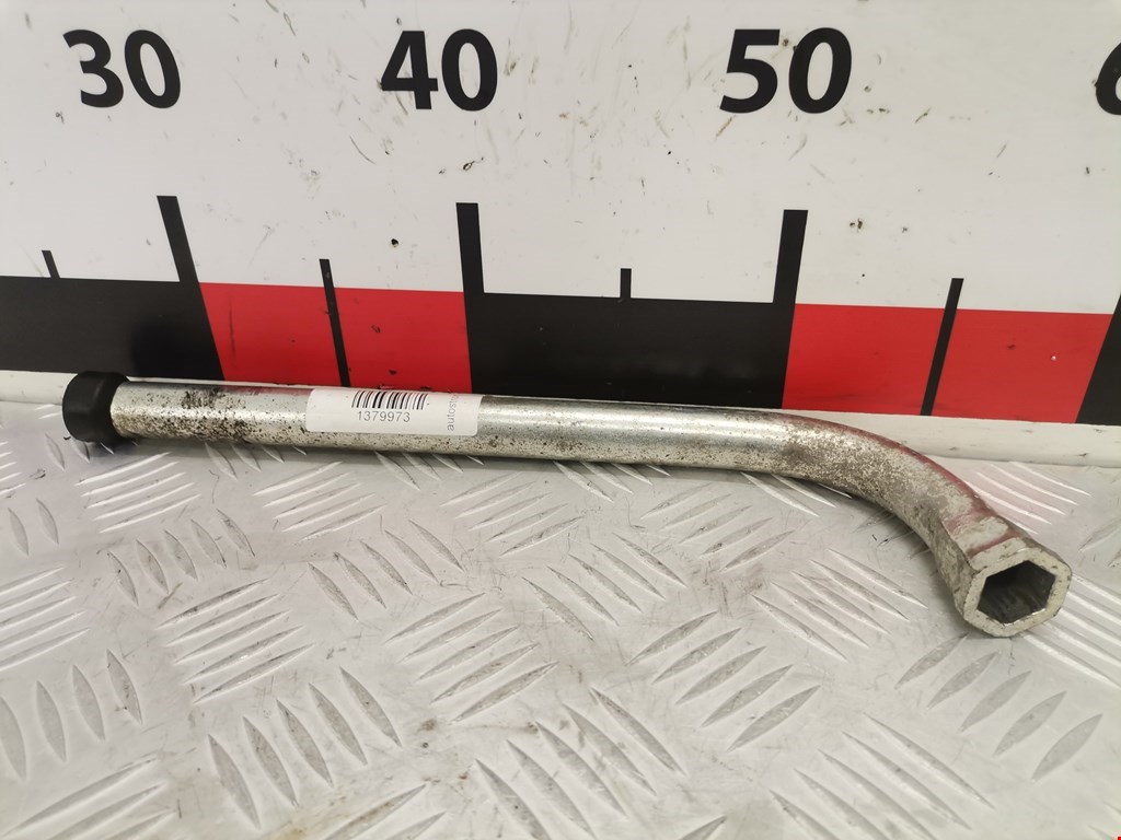 Ключ балонный SEAT Arosa 1997-2004