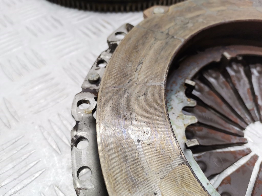 Маховик (демпфер сцепления) PEUGEOT 307 2001-2008