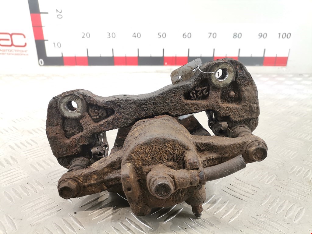 Суппорт передний правый MITSUBISHI L200 KB 2006-2015