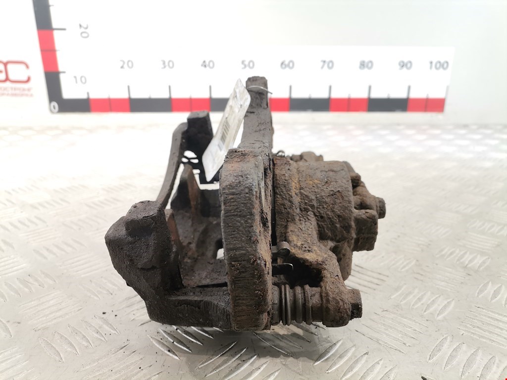 Суппорт передний правый MITSUBISHI L200 KB 2006-2015