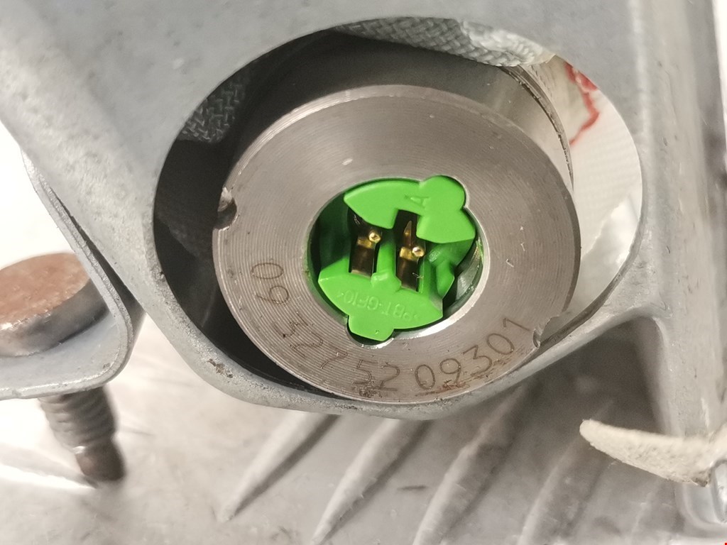 Подушка безопасности нижняя (для колен) MERCEDES-BENZ E-Class W212, S212, C207 2009-2016