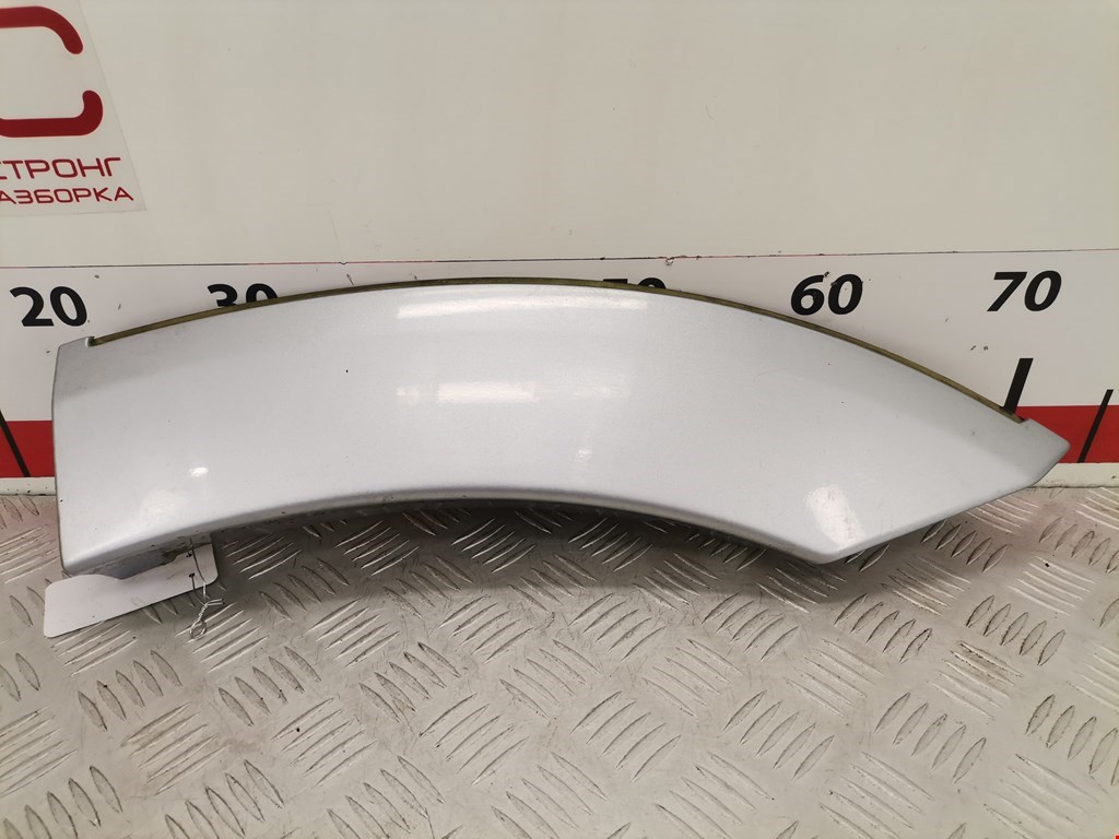 Накладка декоративная (молдинг) крыла заднего левого Mitsubishi Pajero 3 (1999-2006)