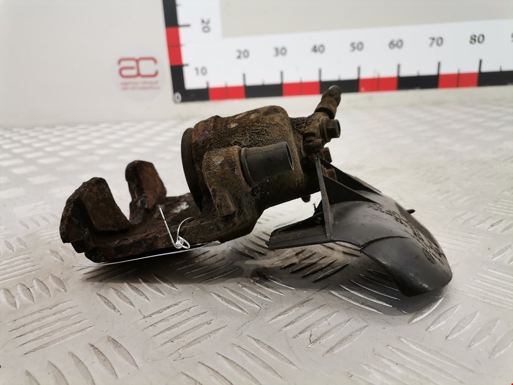 Суппорт передний левый VOLKSWAGEN Polo III 1994-2001