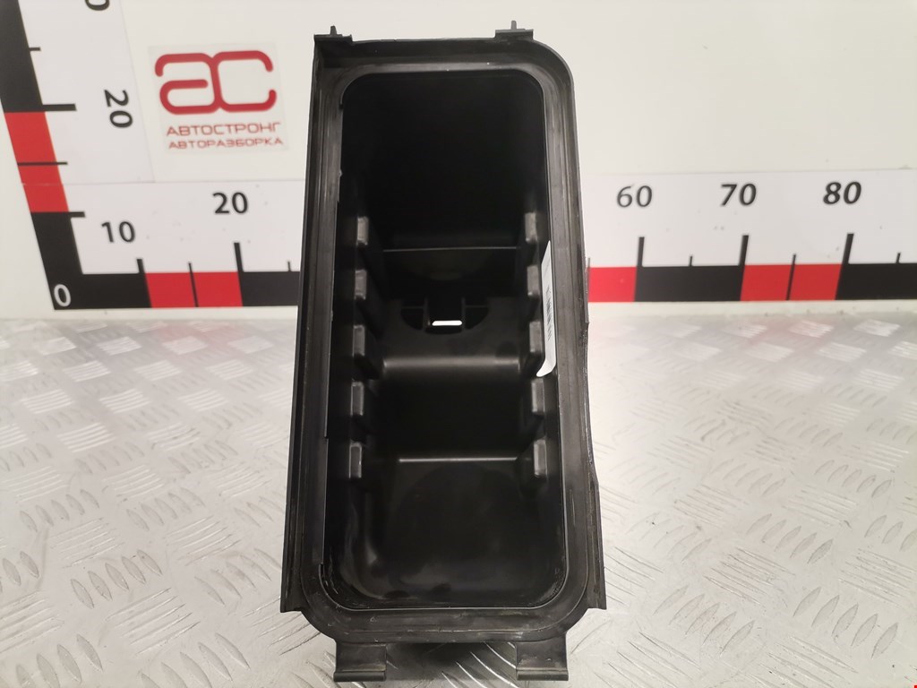 Корпус воздушного фильтра TOYOTA Yaris 1999-2005