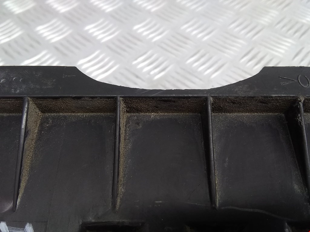 Корпус воздушного фильтра TOYOTA Yaris 1999-2005