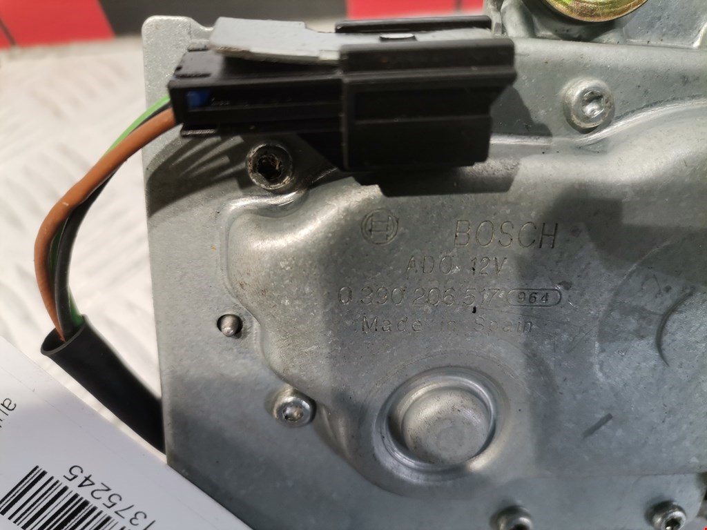 Моторчик стеклоочистителя задний MITSUBISHI Carisma 1995-1999