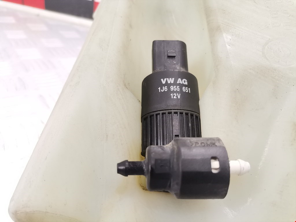 Бачок омывателя VOLKSWAGEN Polo III 1994-2001